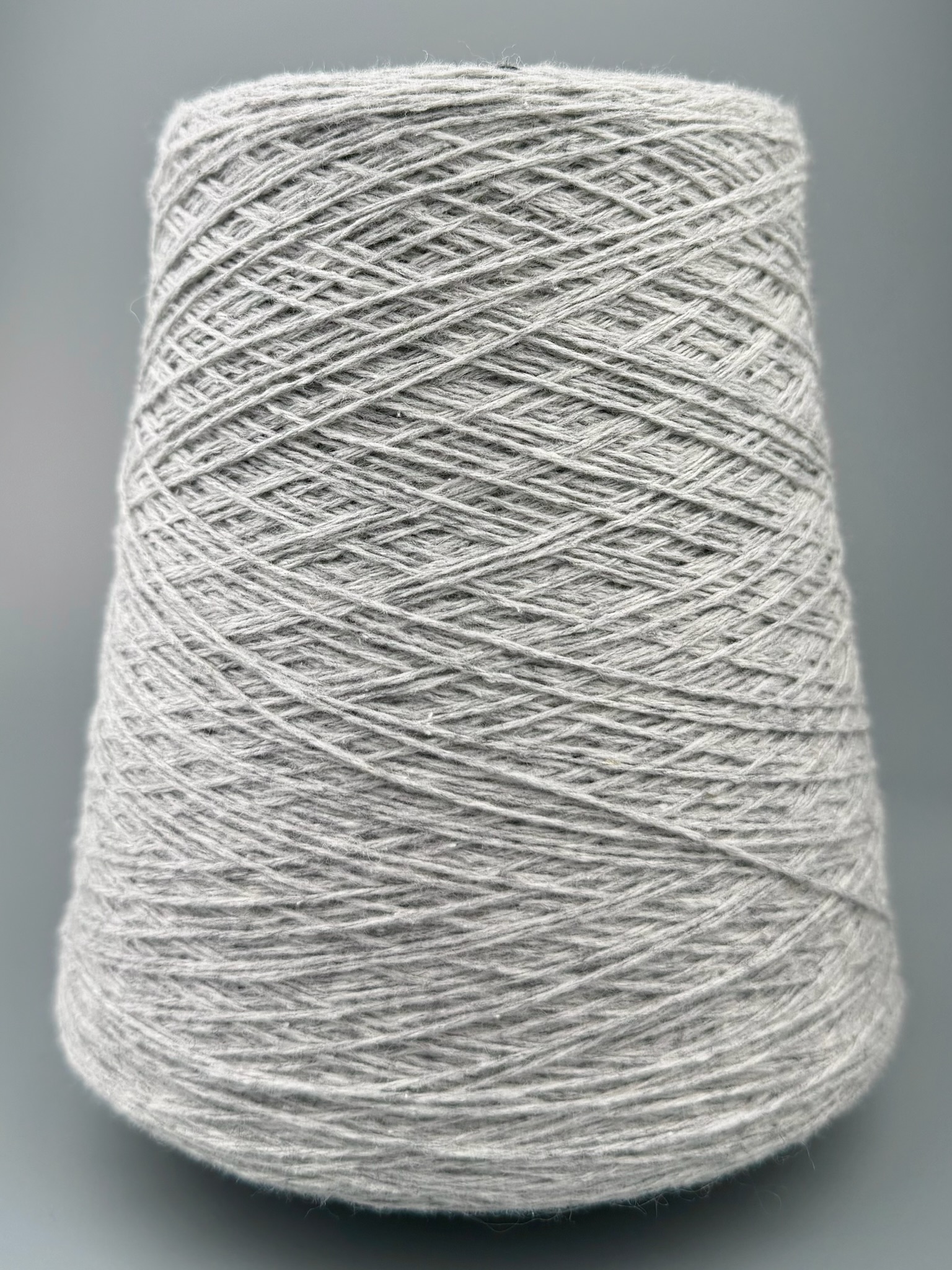 G&G Filati Divino 3/14 – Kaschmir Seide Garn Hellgraumelange foto 2